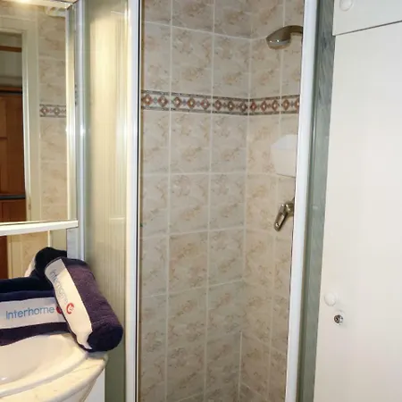 Apartment Les Jardins De La Mer-2 By Interhome *